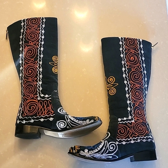 Zeyzani Suede Suzani Boots - Picture 2 of 8